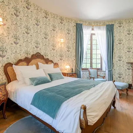 Le Petit Chateau De Au Bois Du Mee Barbizon