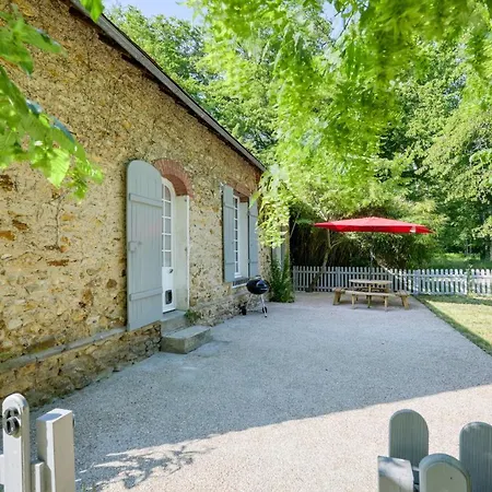 Le Petit Chateau De Au Bois Du Mee Nocleg ze śniadaniem 4*