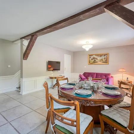 Bed and breakfast Le Petit Château De Au Bois Du Mée Barbizon