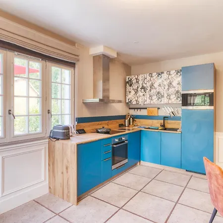 Nocleg ze śniadaniem Le Petit Chateau De Au Bois Du Mee