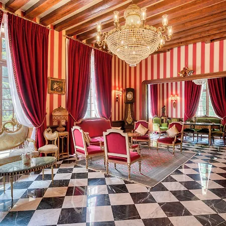Bed and breakfast Le Petit Château De Au Bois Du Mée Barbizon